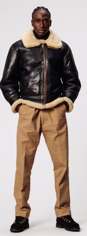 A man wearing a Morjas outfit with classic shoes