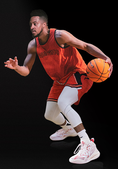 A man wearing a Li-Ning white professional basketball shoes