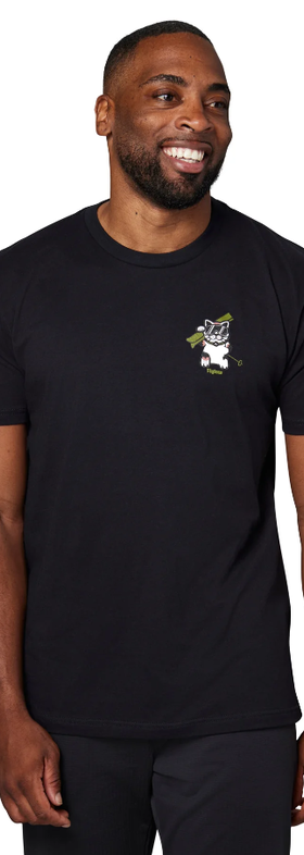 A man wearing black catskiing t-shirt