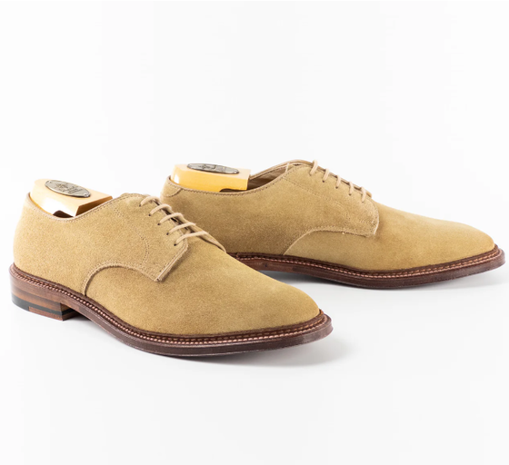 An image of Alden unlined suede plain toe blucher (tan suede)