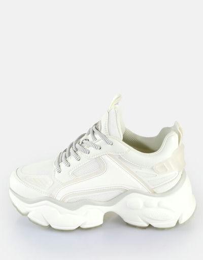 An image of Buffalo London white sneaker