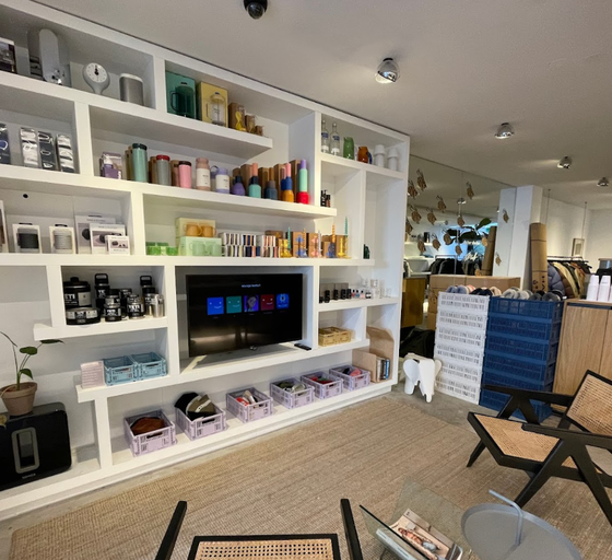 An inside image of Baskèts store