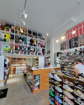 An inside image of Truest Hawaii store