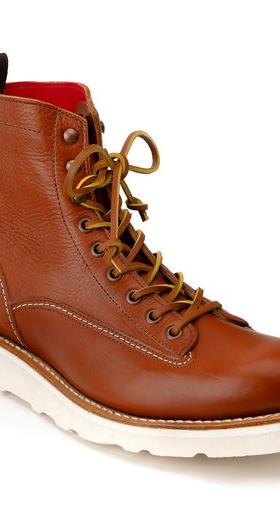 An image of LABUTA brandy postman boot