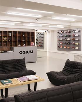 An inside image of OQIUM Amsterdam store