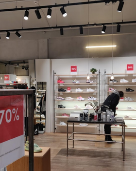 An inside image of Rezet Sneaker Store store