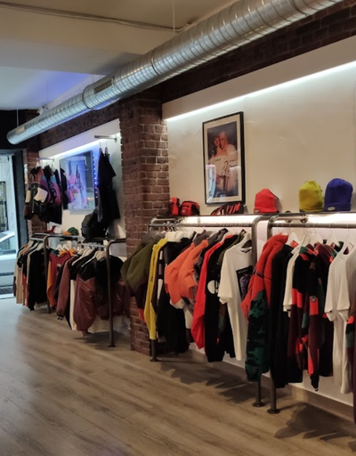 An inside image of Grimey Store Madrid store
