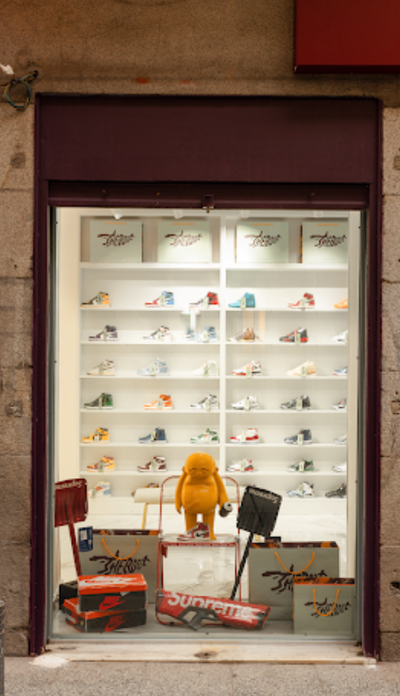 An inside image of The Root Madrid store