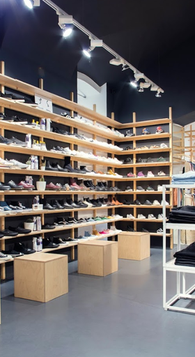An inside image of Freshlabels store