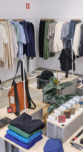 An inside image of wetheknot store