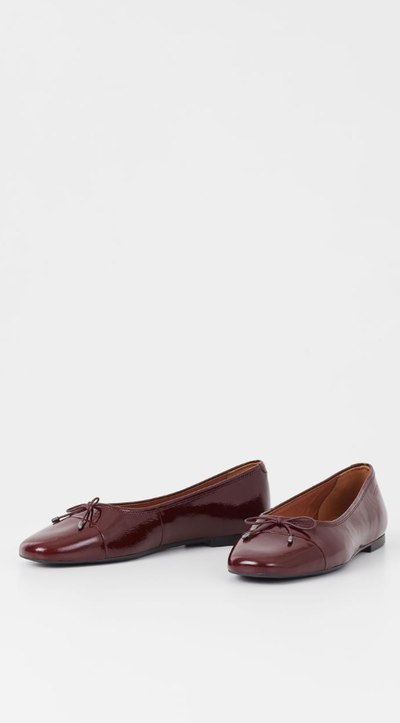 An image of Vagabond Shoemakers red patent leather jolin shoes