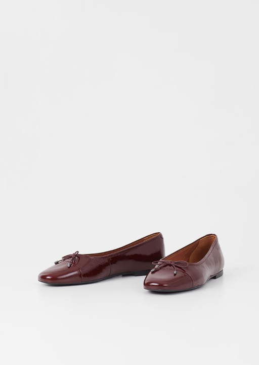 An image of Vagabond Shoemakers red patent leather jolin shoes