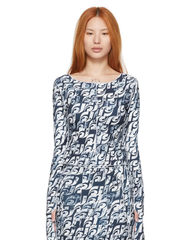 A woman wearing Heste Jente ssense exclusive navy polyester t-shirt