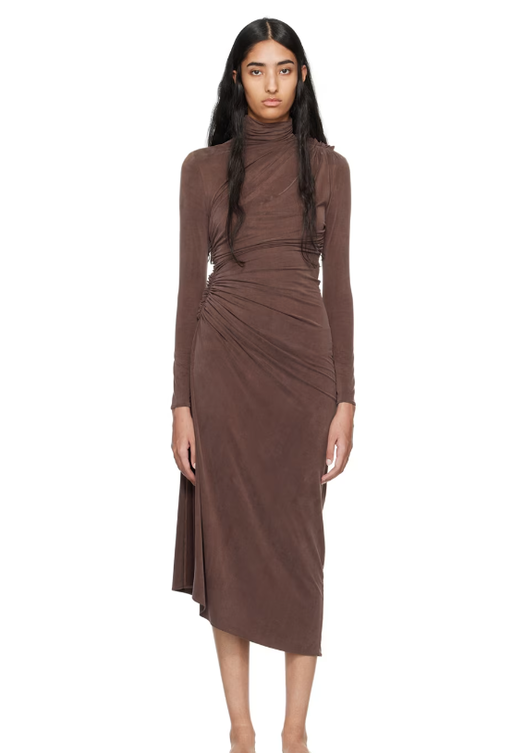 A woman wearing ATLEIN brown ruched midi dress