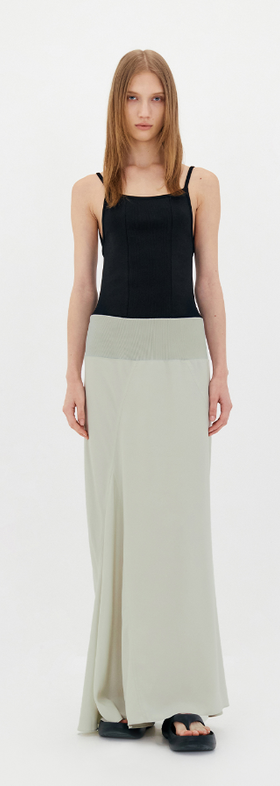 A woman wearing Low Classic contrast mermaid dress - light khaki