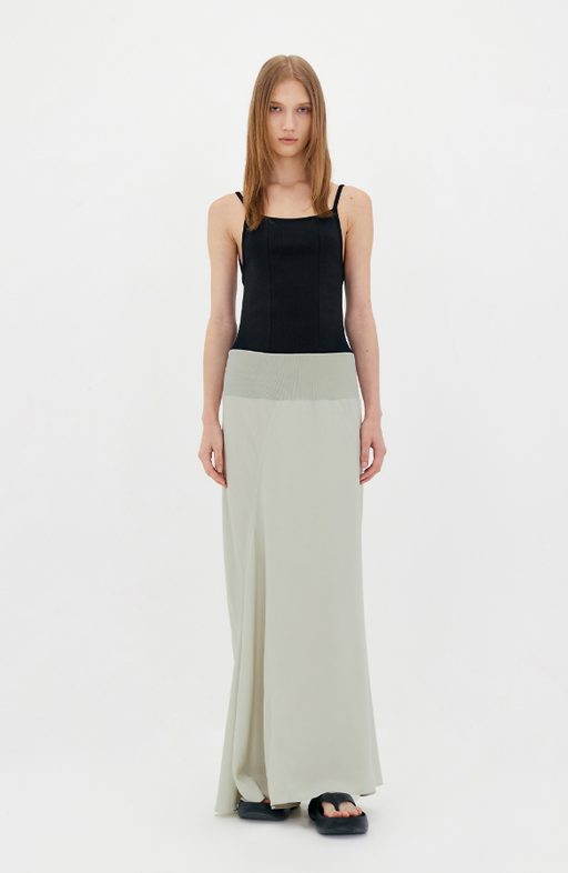 A woman wearing Low Classic contrast mermaid dress - light khaki