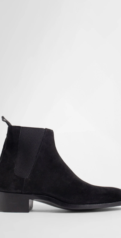 An image of A Dicianoveventitre black natural calf suede boots