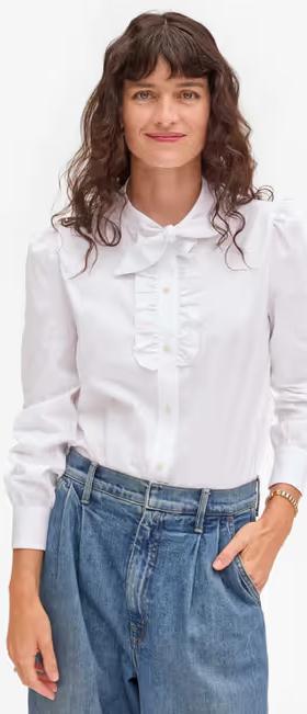 A woman wearing clare v​ white cotton oxford pia blouse