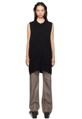A woman wearing Rick Owens DRKSHDW black luxor sl tank top