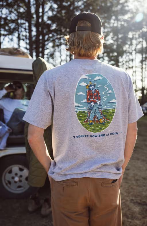 A man wearing Seager ponder tee heather grey