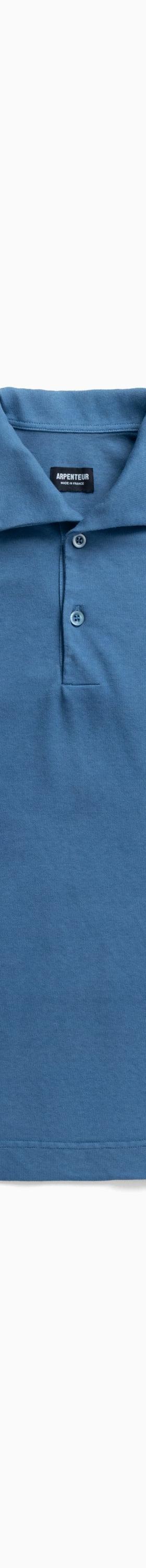 An Arpenteur short-sleeve piqué polo shirt in mid blue
